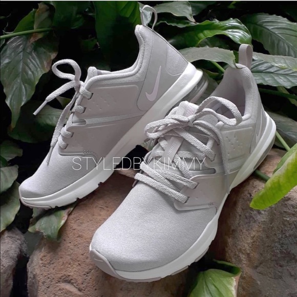 πΈ NIKE Air Bella TR Shoes Sneakers Workout NWT - Picture 6 of 6